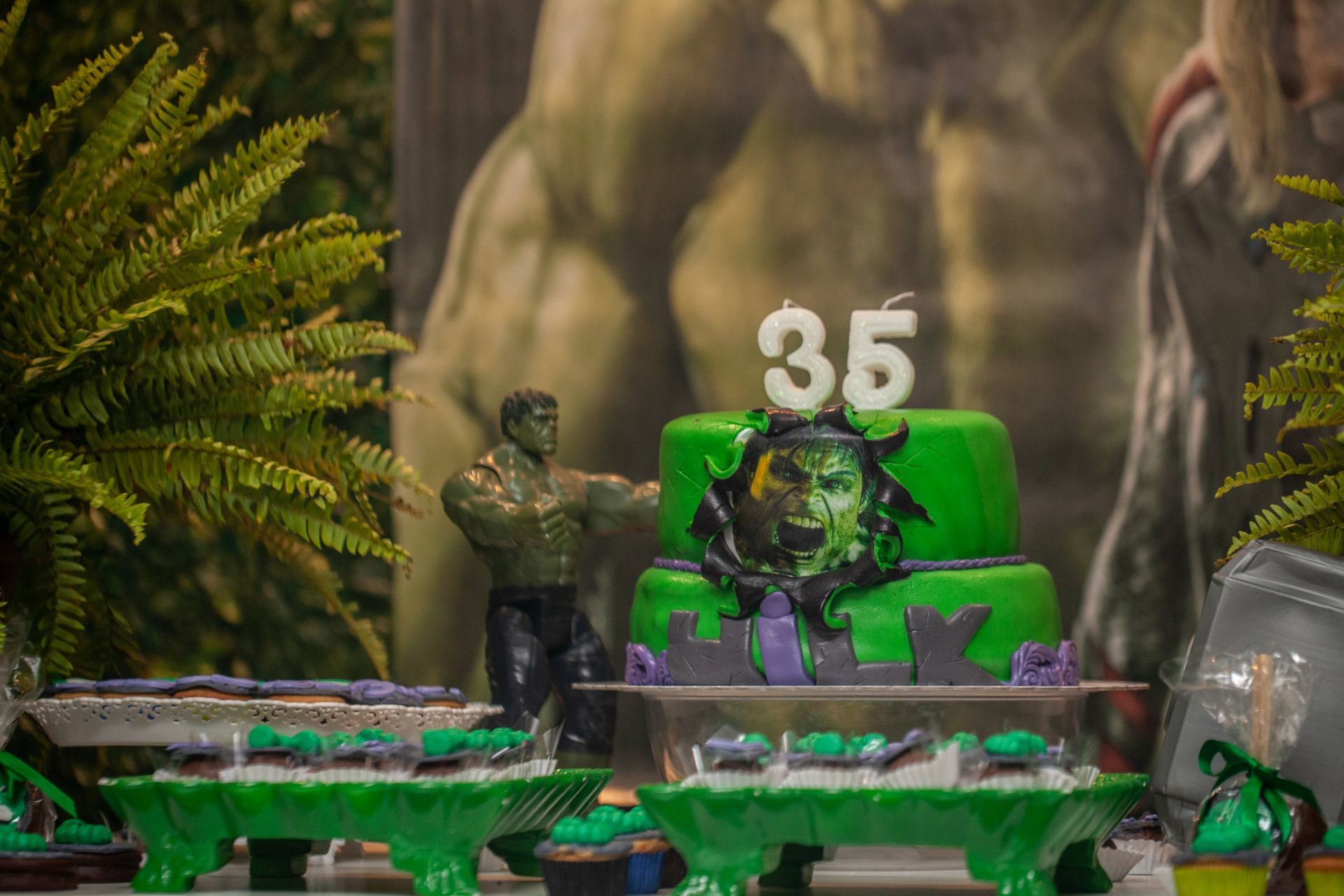 Foto HULK E THOR DO CINEMA DIRETO PARA NATAL-RN Foto HULK E THOR DO CINEMA DIRETO PARA NATAL-RN - Imagem 1